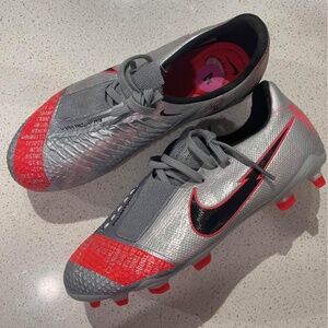 Nike Phantom Venom Elite Cleats Youth 4Y